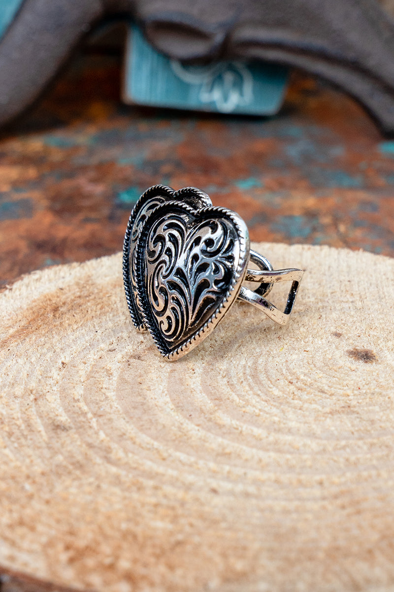 TIPI Hearts Collide Silvertone Ring