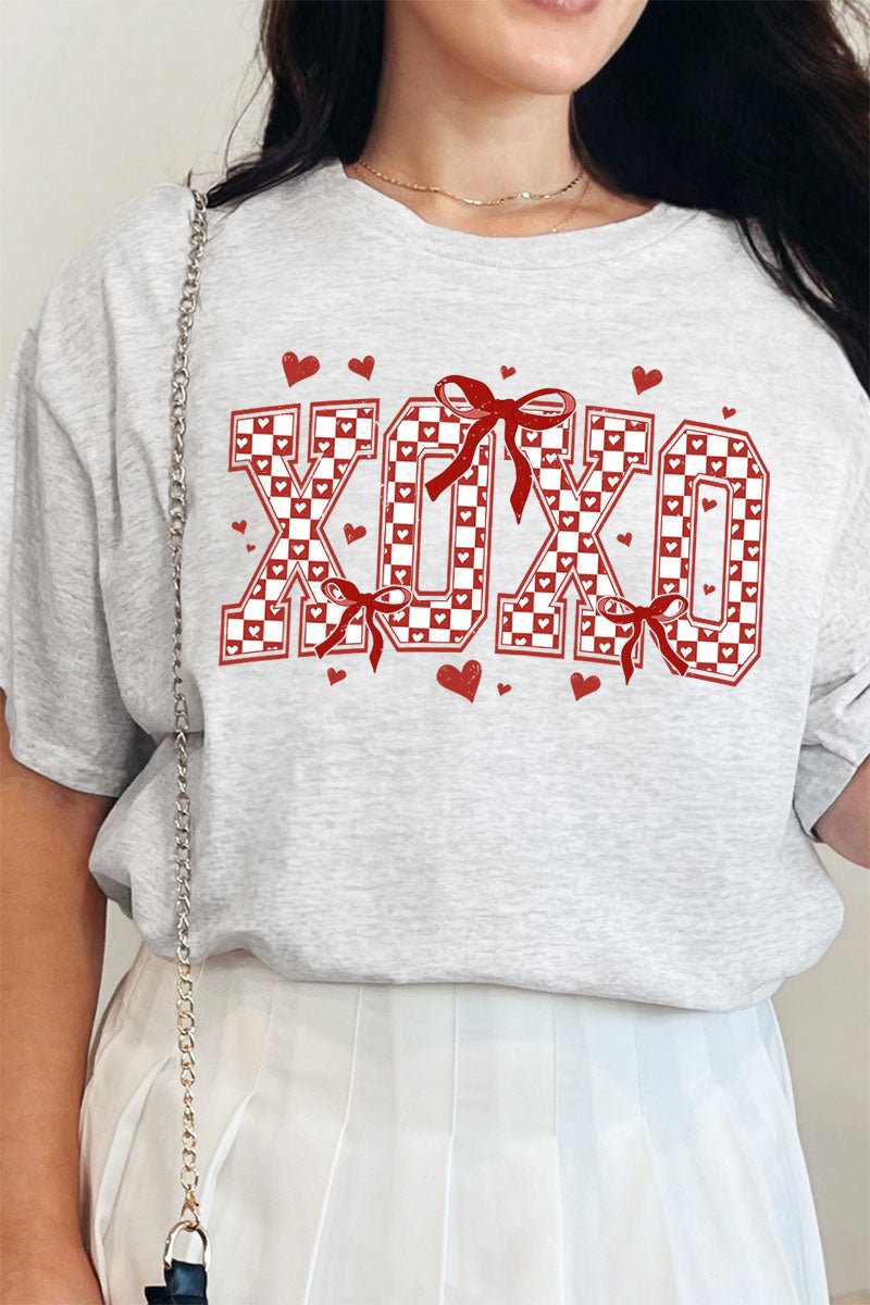 Girlie Red XOXO Short Sleeve Relaxed Fit T-Shirt - Wholesale Accessory Market