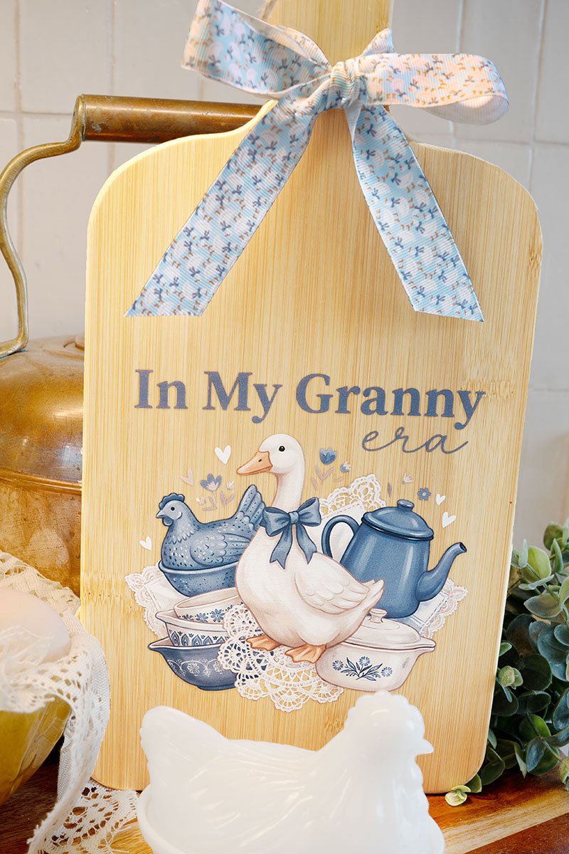 Cornflower Keepsake Wood Cutting Board - Wholesale Accessory Market