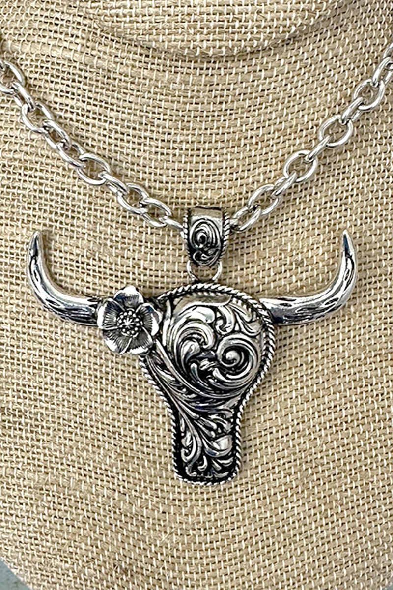 Sunpetal Steer Silvertone Necklace and Earring Set - Wholesale Accessory Market