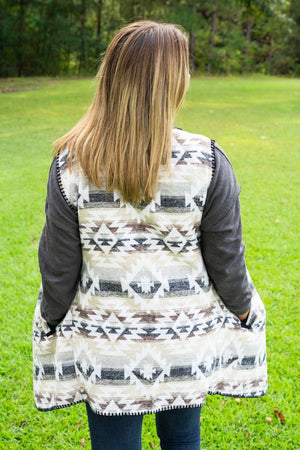 L.I.B. New York Santa Fe Pocket Vest, White - Wholesale Accessory Market