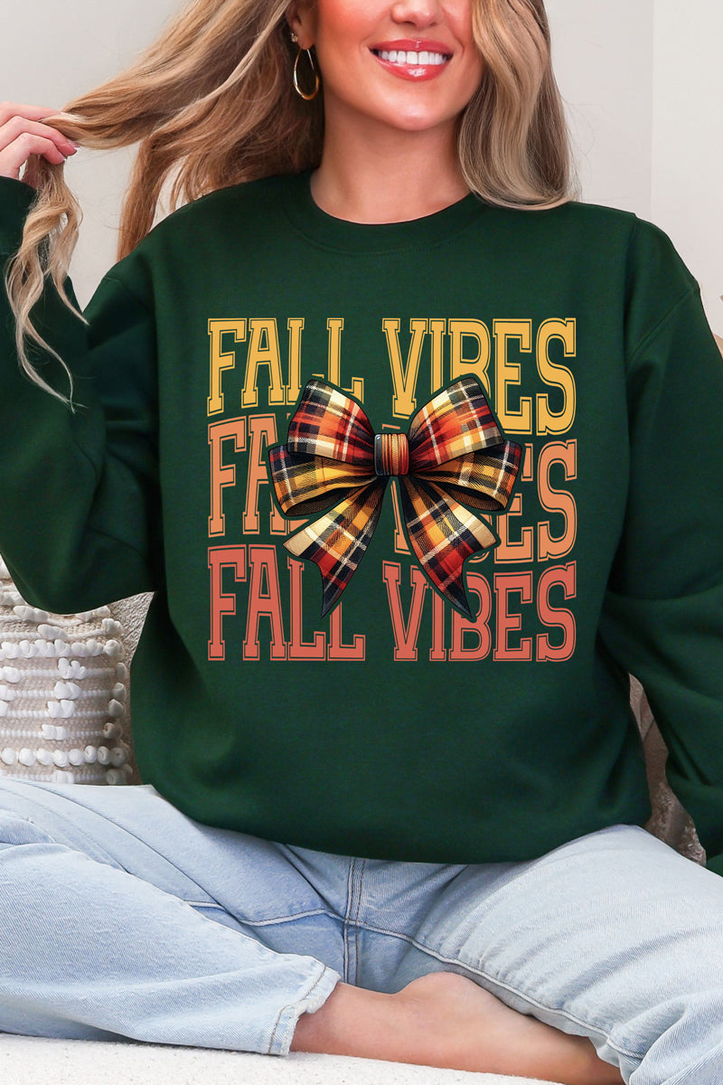 Plaid & Pretty Fall Vibes Heavy Blend Crew Sweatshirt