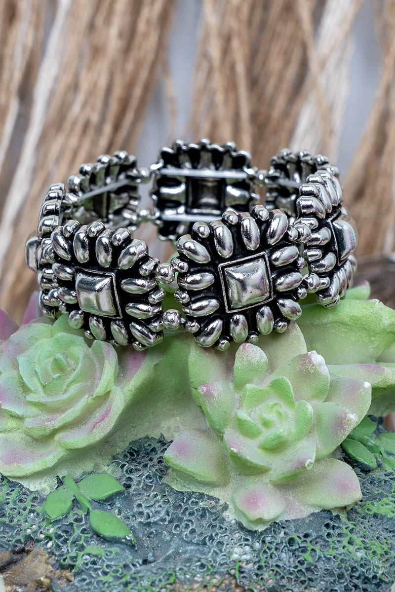 TIPI Hereford Rose Silvertone Stretch Bracelet