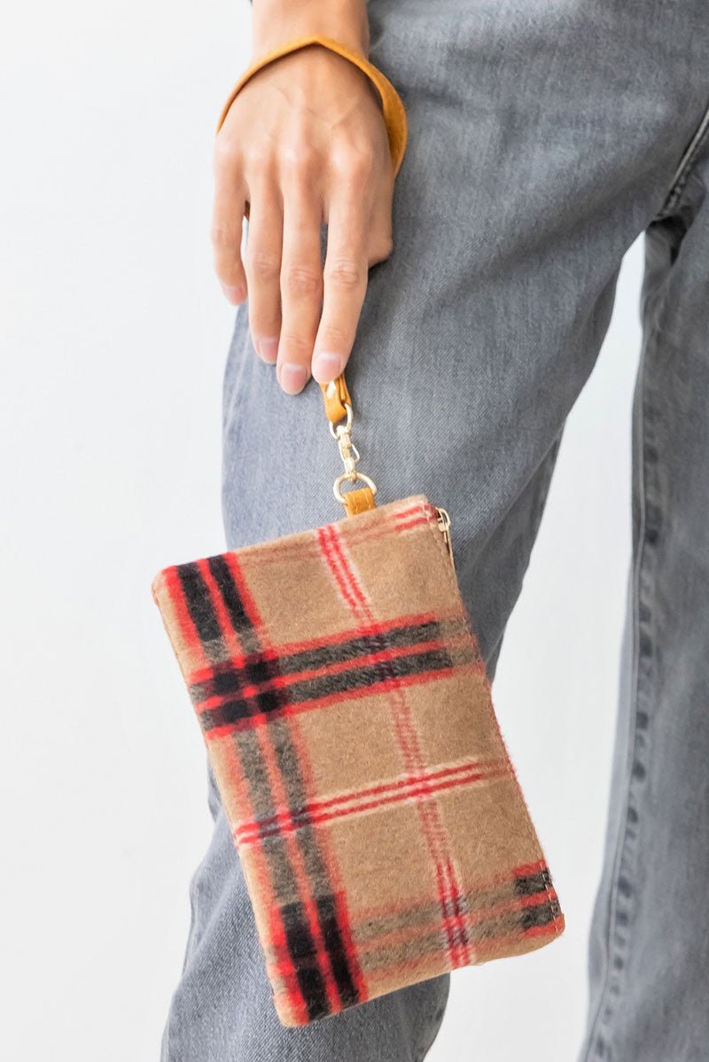 Be Clever Cozy Outlook Wristlet Pouch, Camel - Wholesale Accessory Market