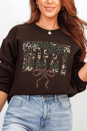 Hunting Wifey Ribbon Heavy Blend Crew Sweatshirt - Wholesale Accessory Market