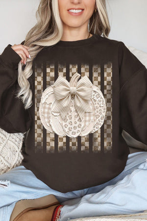 Painted Pumpkin Latte Heavy Blend Crew Sweatshirt - Wholesale Accessory Market