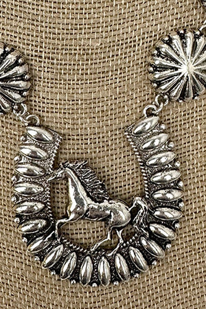 Runway Reins Silvertone Necklace - Wholesale Accessory Market