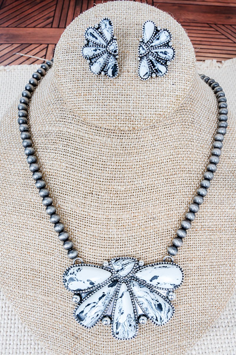 White Harmon Heights Silver Pearl Necklace and Earring Set - Wholesale Accessory Market