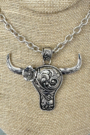 Sunpetal Steer Silvertone Necklace and Earring Set - Wholesale Accessory Market