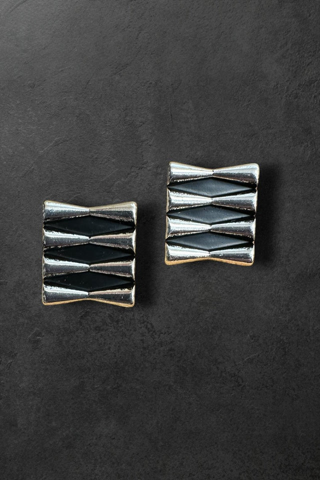TIPI Ironridge Silvertone Earrings - Wholesale Accessory Market