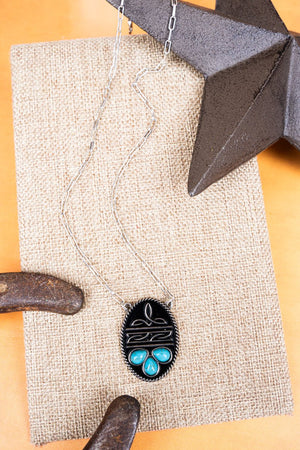 TIPI Western Detail Turquoise Silvertonel Oval Necklace - Wholesale Accessory Market