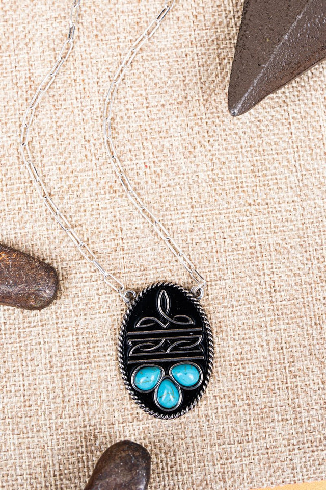 TIPI Western Detail Turquoise Silvertonel Oval Necklace - Wholesale Accessory Market