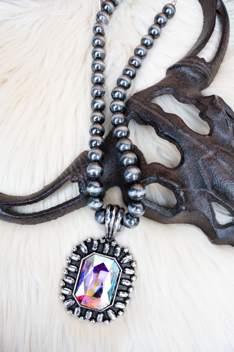 TIPI Iridescent Rodeo Royalty Silver Pearl Necklace - Wholesale Accessory Market