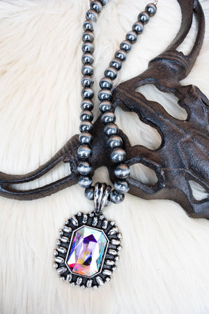 TIPI Iridescent Rodeo Royalty Silver Pearl Necklace - Wholesale Accessory Market