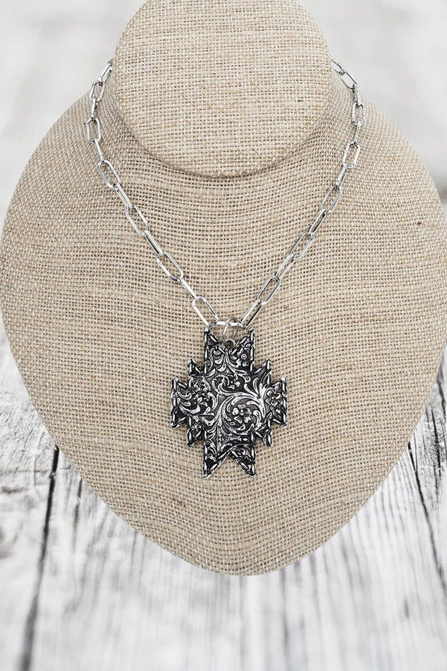 TIPI Winslow Wildflower Silvertone Necklace - Wholesale Accessory Market