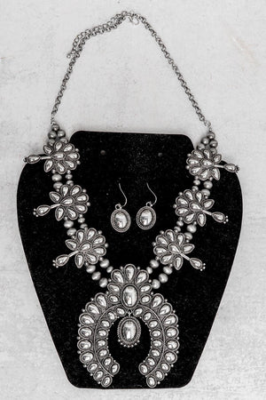 TIPI Ridgeflare Squash Blossom Silvertone Necklace and Earring Set - Wholesale Accessory Market