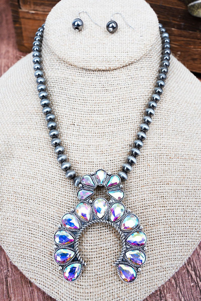 Viola Iridescent Sierra Shimmer Silver Pearl Necklace and Earring Set - Wholesale Accessory Market