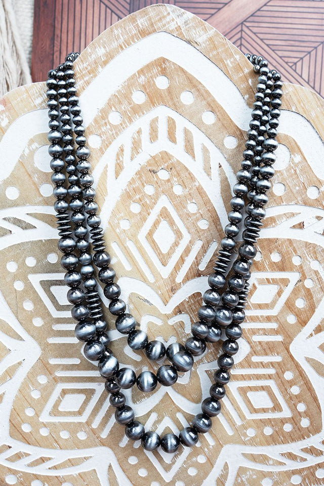 Viola Cheyenne Layered Silver Pearl Necklace - Wholesale Accessory Market