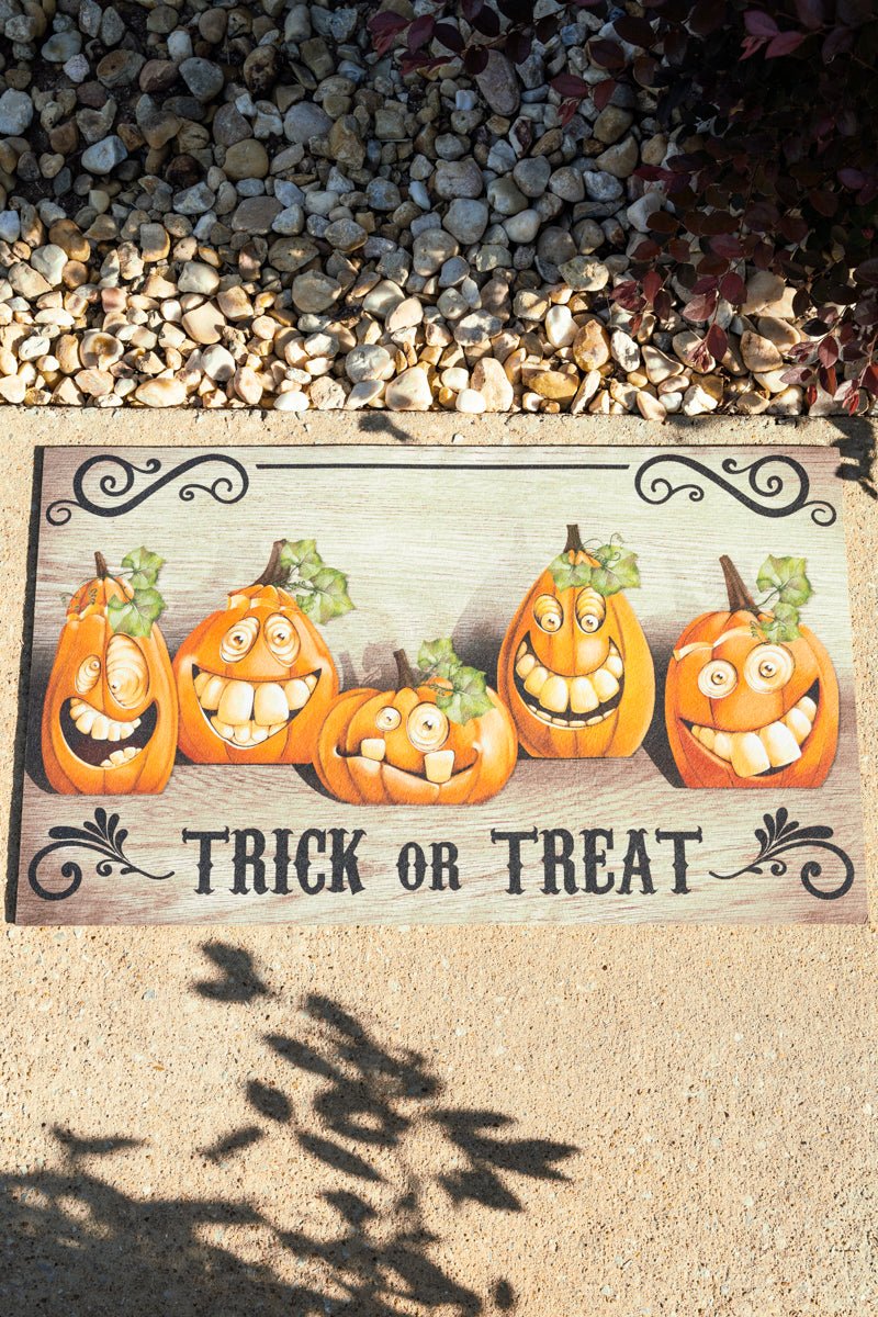 17.75 x 29.75 'Trick Or Treat' Jack-O'-Lanterns Rubber Door Mat - Wholesale Accessory Market