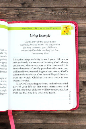 One-Minute Devotions for Women by Carolyn Larsen - Wholesale Accessory Market