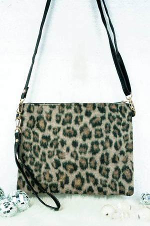 Be Clever Catskills Retreat Crossbody Clutch, Beige - Wholesale Accessory Market