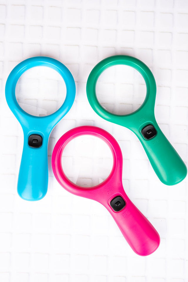 One Get A Clue LED Magnifier - SHIPS ASSORTED - Wholesale Accessory Market