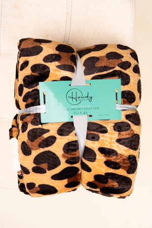 Cozy Dreams Lucy Leopard Plush Sherpa Blanket - Wholesale Accessory Market